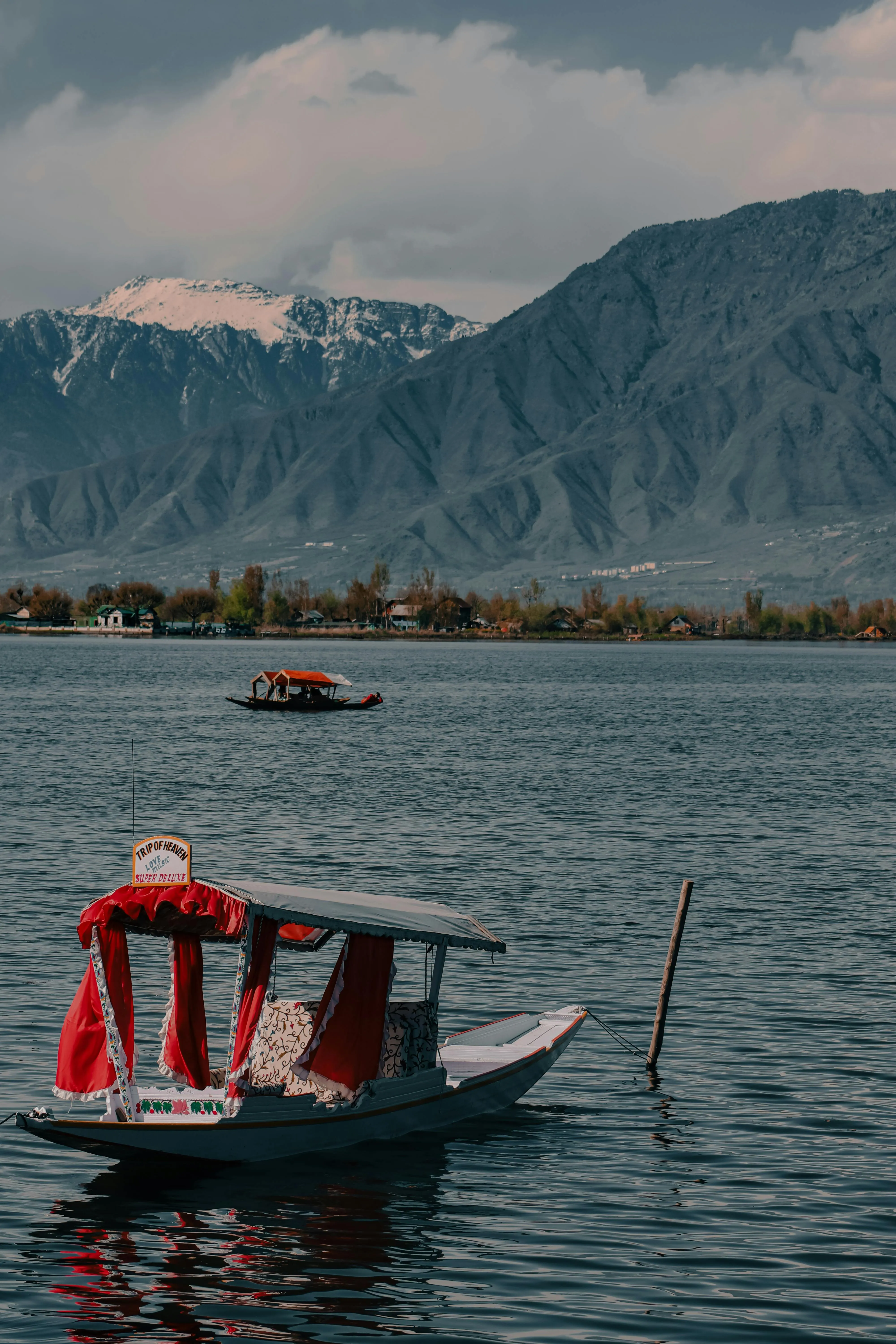 Kashmir Weekend Gateway