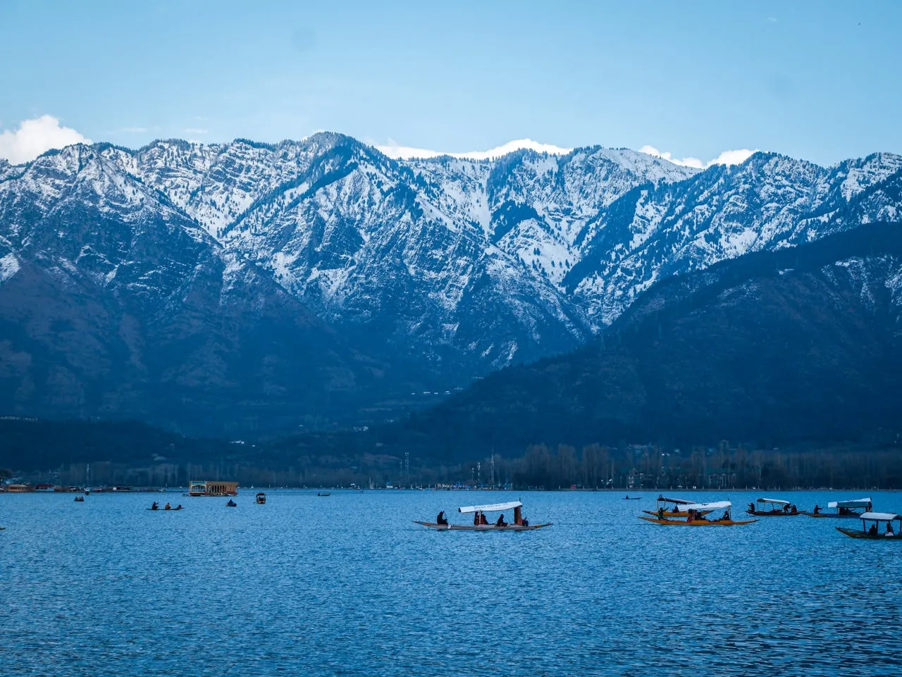Kashmir Weekend Gateway